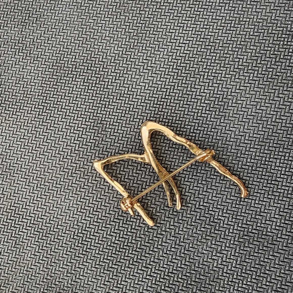 Brooch Letter M - Picture 4 of 4